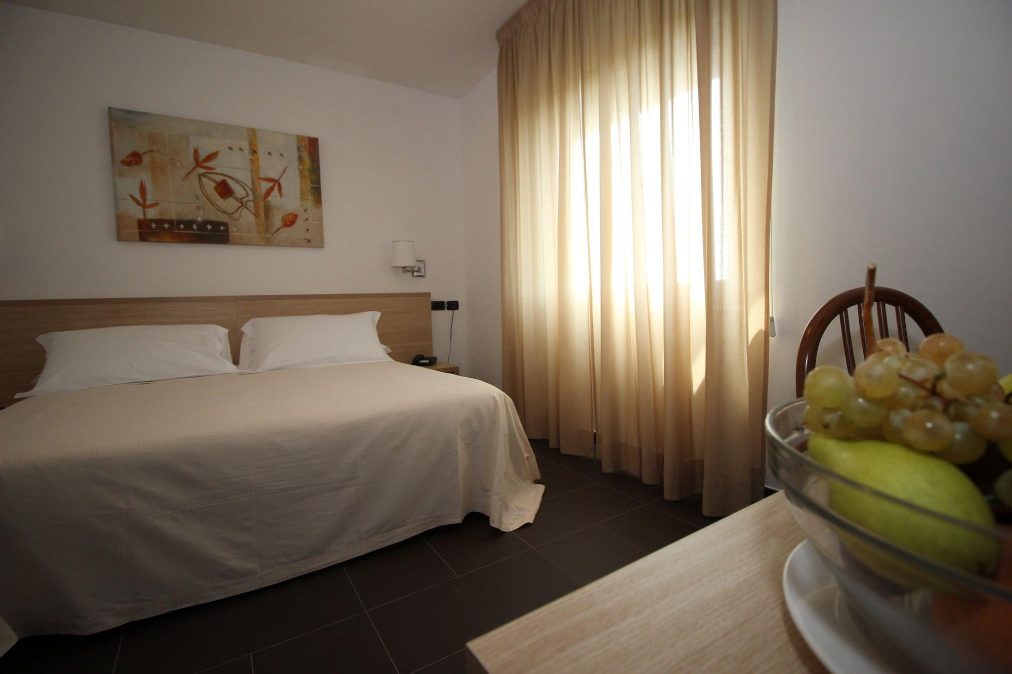 Hotel Majesty Bari Esterno foto