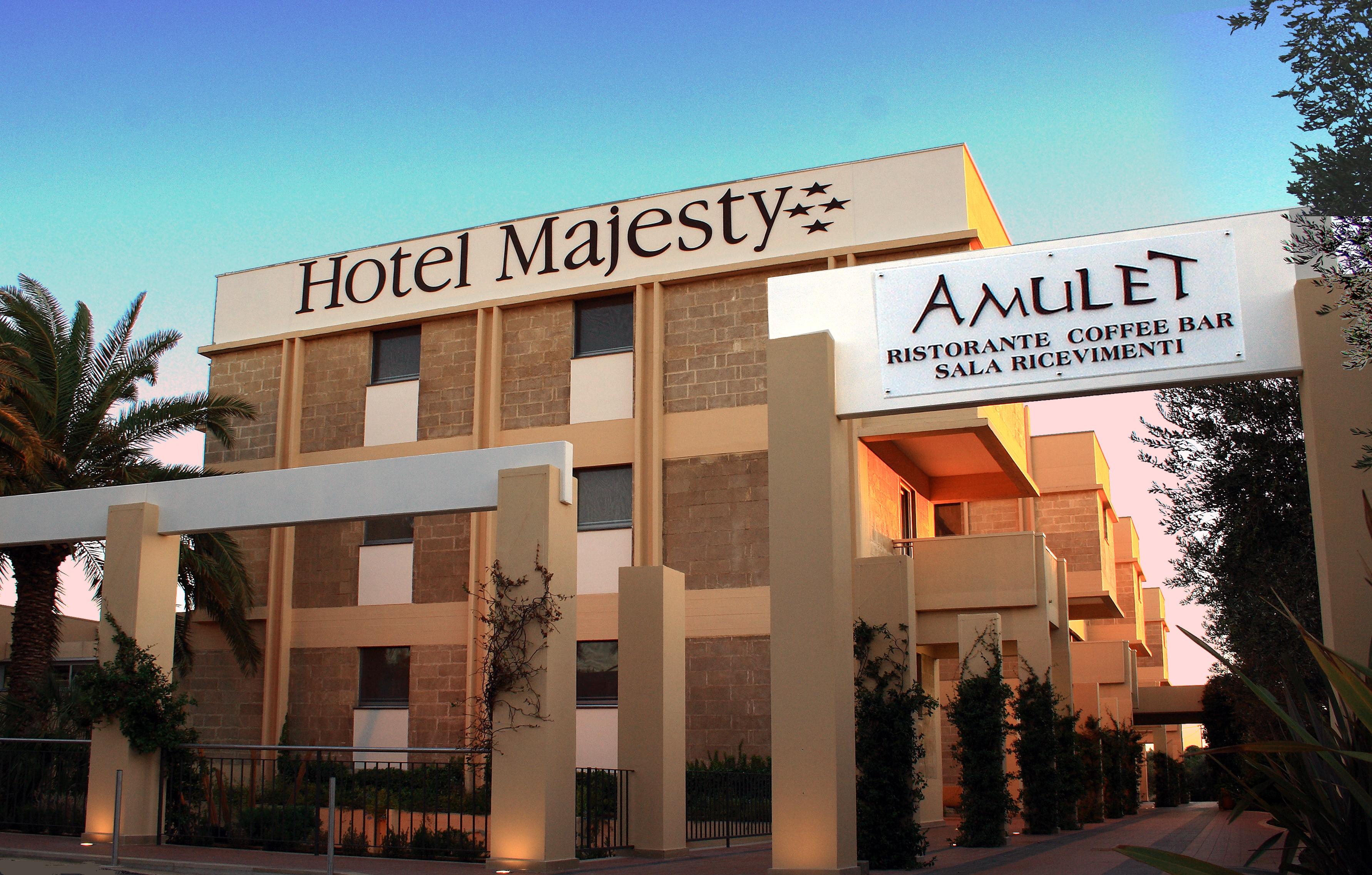 Hotel Majesty Bari Esterno foto